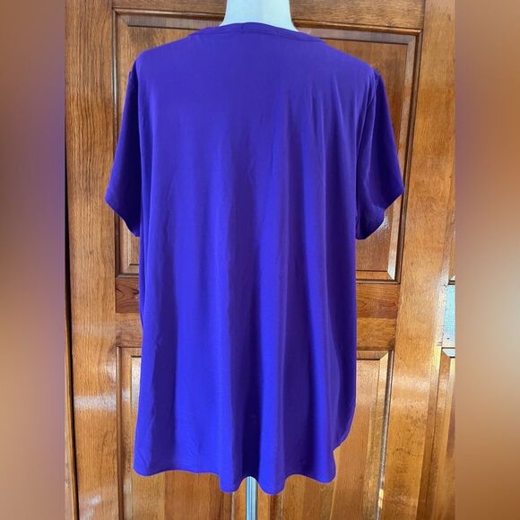 Purple Grommet Neckline Short Sleeve Top - Picture 3 of 8